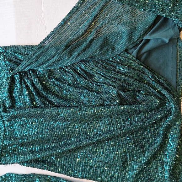 Hello Molly Stand Me Out Sequin Mini Dress Green One Shoulder Party - Picture 5 of 11